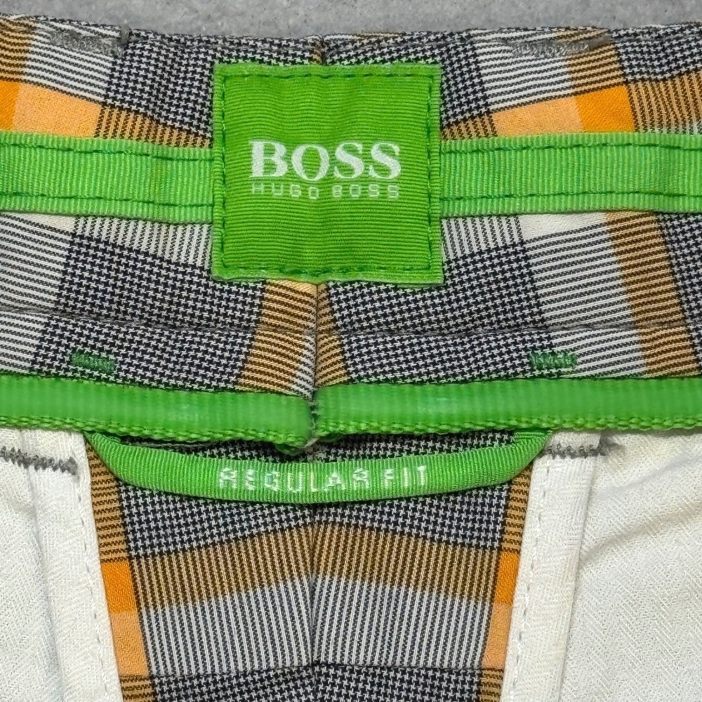 BOSS HUGO BOSS Regular Fit Plaid Shorts Mens 30 Orange Grey Checkered Golf - Picture 2 of 9